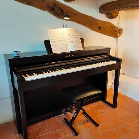 Les Voltes Iii - Stunning 5bd With Panoramic Views In Hilltop Wine Village Barbara