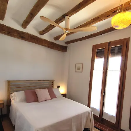 Holiday home Les Voltes Iii - Stunning 5bd With Panoramic Views In Hilltop Wine Village Barbara